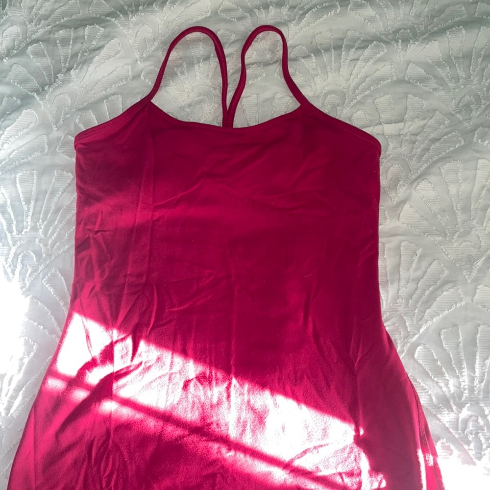 Lululemon tank!